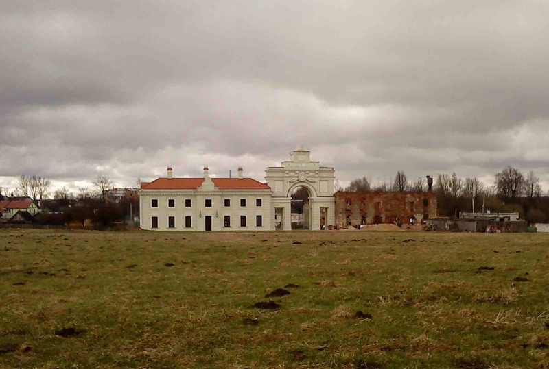 Дворец Сапег в Ружанах