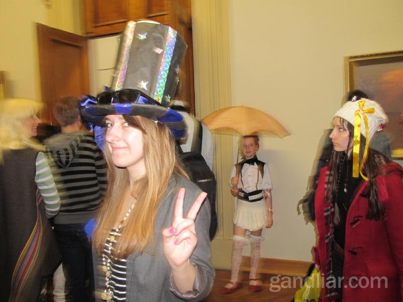 Ночь музеев - 2012 в Минске. Креативные головные уборы