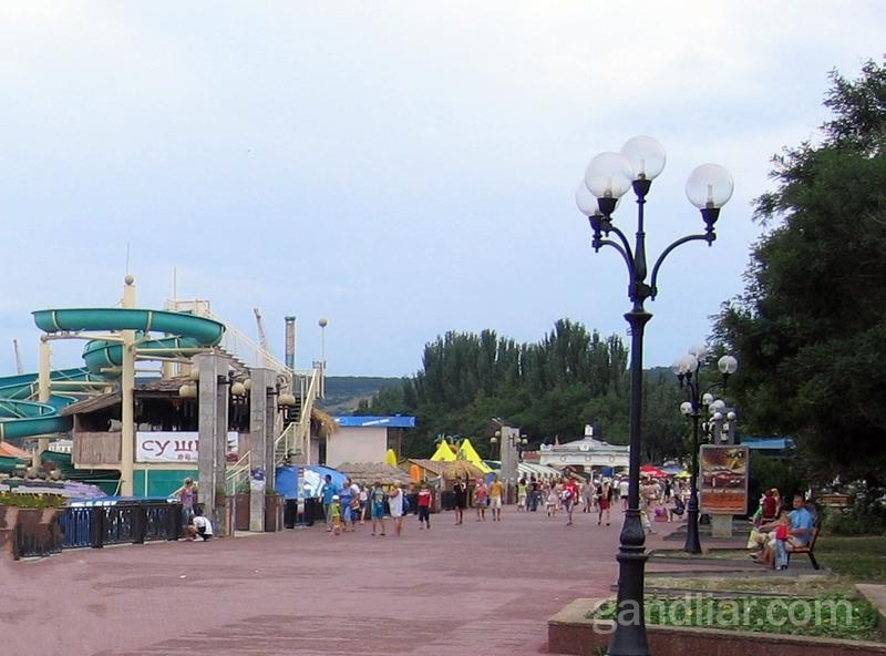Феодосия. Горки и аттракционы